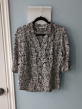 B. Young Black & White Patterned V-Neck Women's Blouse